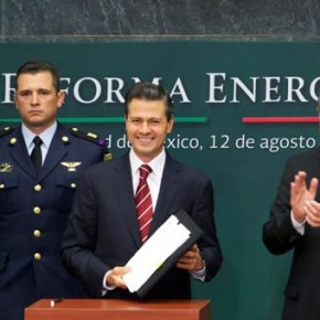 Mexico´s president proposes Energy Reform amid debate about privatization of Mexico´s petroleum industry